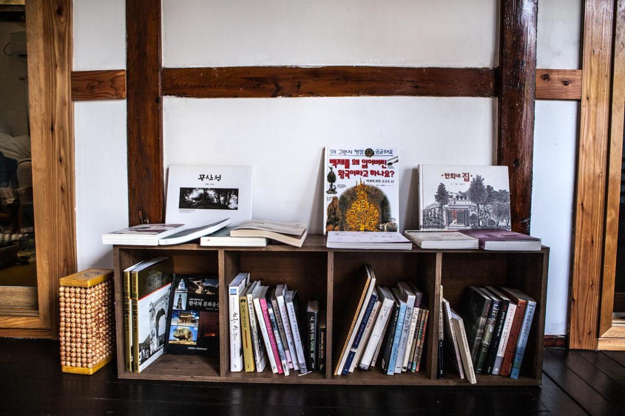 Bonghwangjae Hanok Guesthouse Gongju Dış mekan fotoğraf