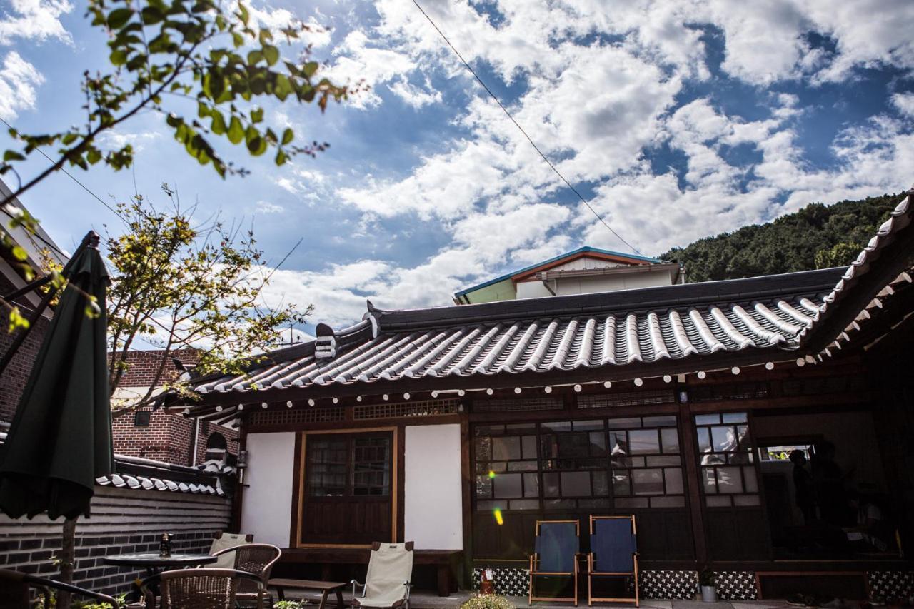 Bonghwangjae Hanok Guesthouse Gongju Dış mekan fotoğraf