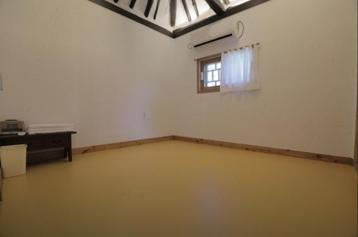 Bonghwangjae Hanok Guesthouse Gongju Dış mekan fotoğraf